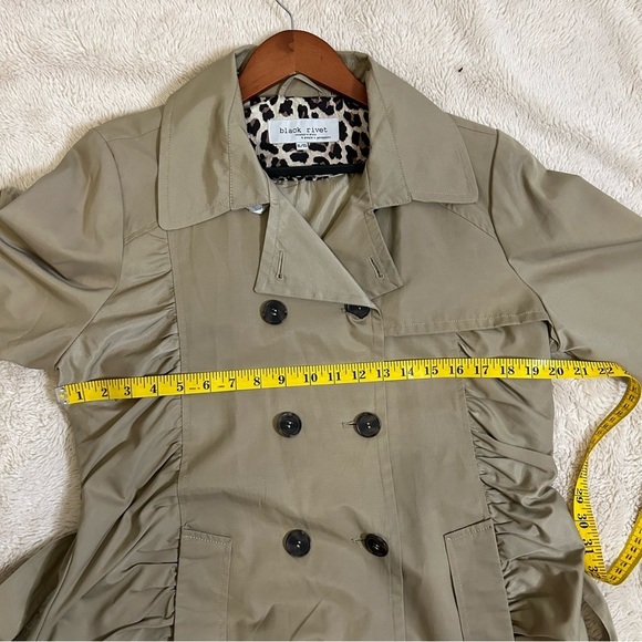 Black Rivet | Double Breasted Trench Coat | Beige | Ruffle Detail | Size XL - Picture 6 of 10